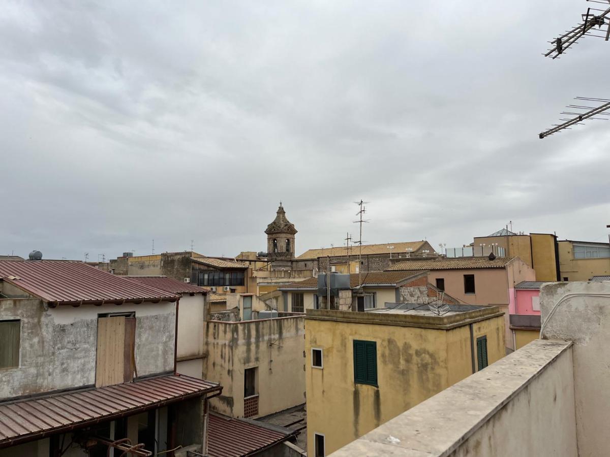 Casa Ai Tre Campanili Apartment Gela Luaran gambar